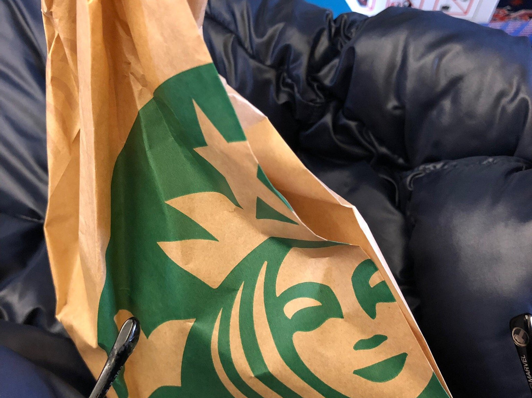 Starbucks LvDi DongHaiAn