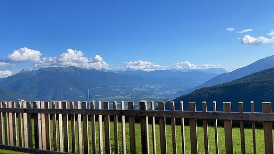 Tratterhof Mountain Sky Hotel主图