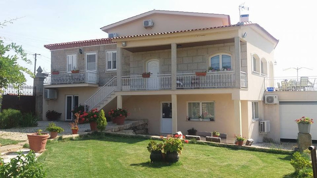 探索Santa Maria de Emeres