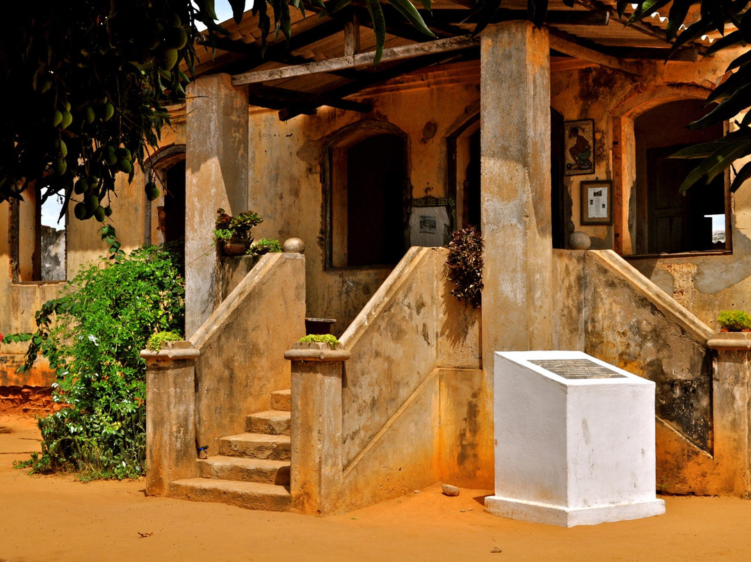 Slave House of Togo景点图片