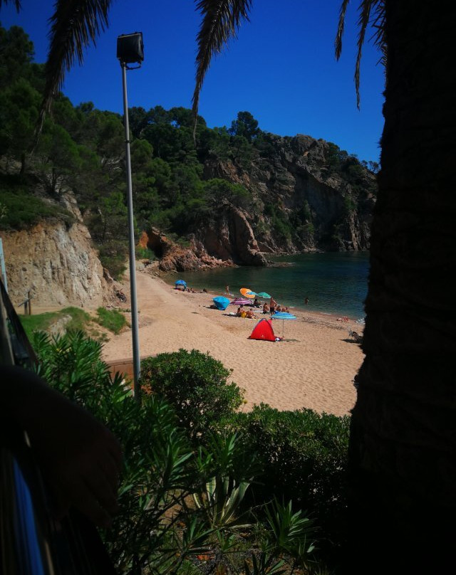 Cala Giverola景点图片