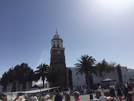 Mercadillo Costa Teguise-科斯塔特吉塞必去景点