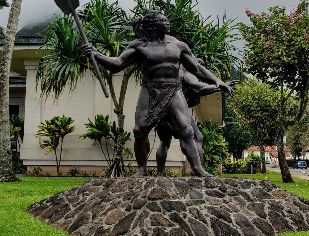 Mamalahoe Statue-卡内奥赫必去景点