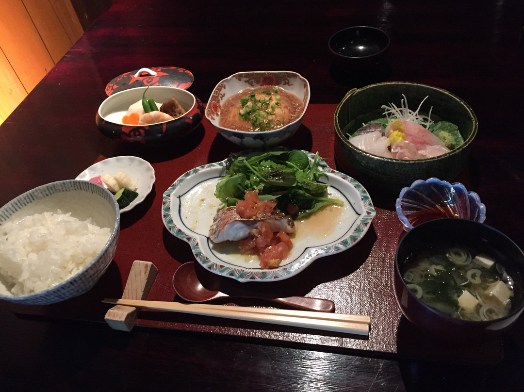 鹤冈市餐馆和美食-Japanese Cuisine Kurayashiki Luna