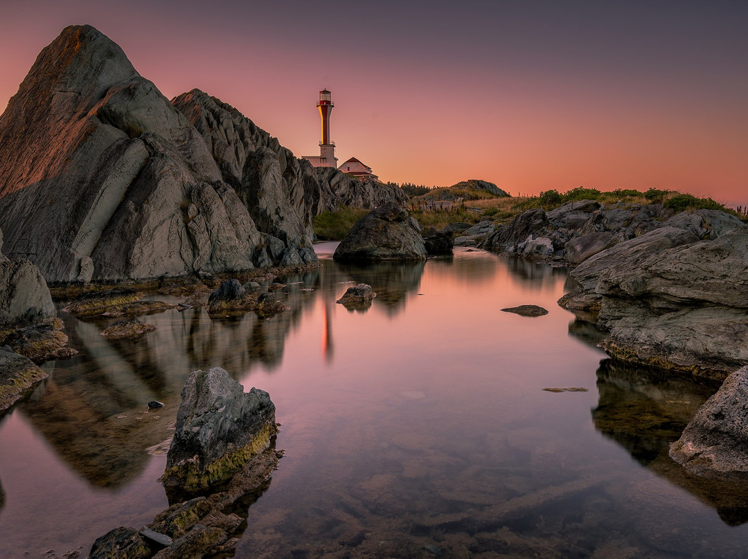 Cape Forchu Lighthouse景点图片