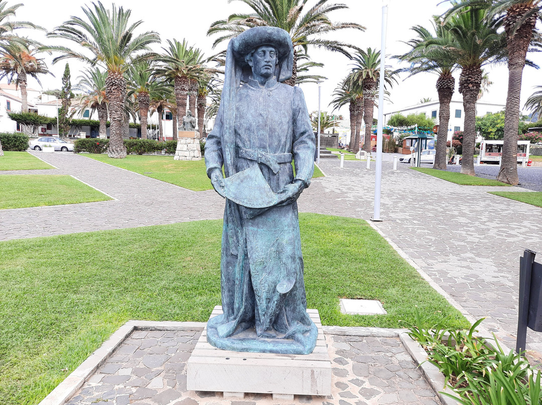 Estatua Infante Dom Henrique