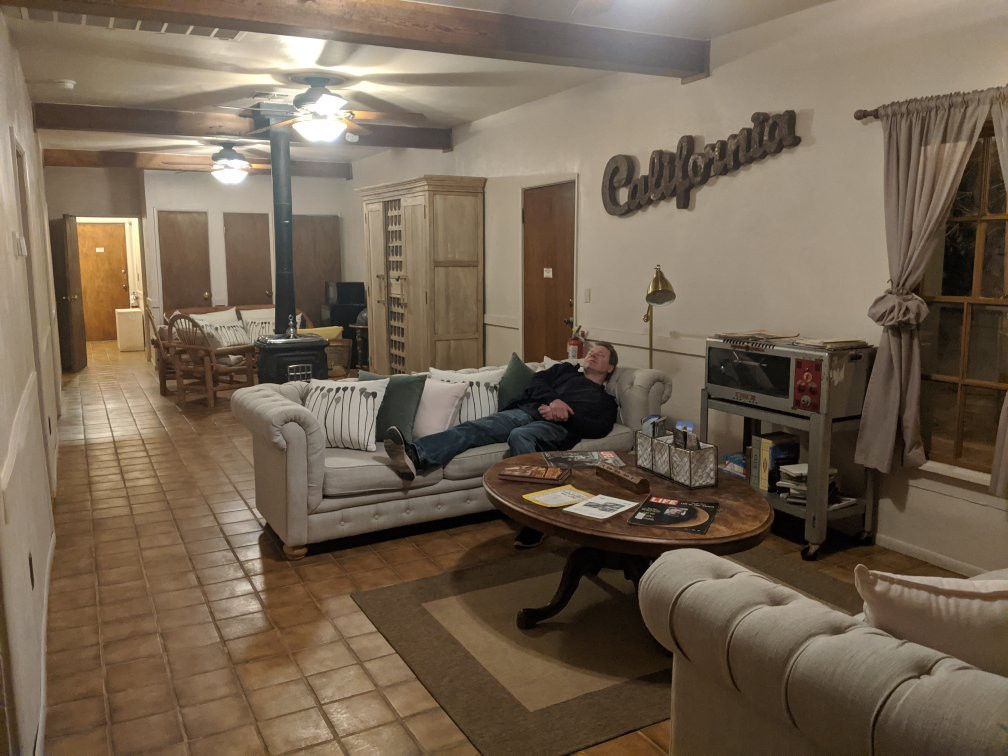 Hotel California主图