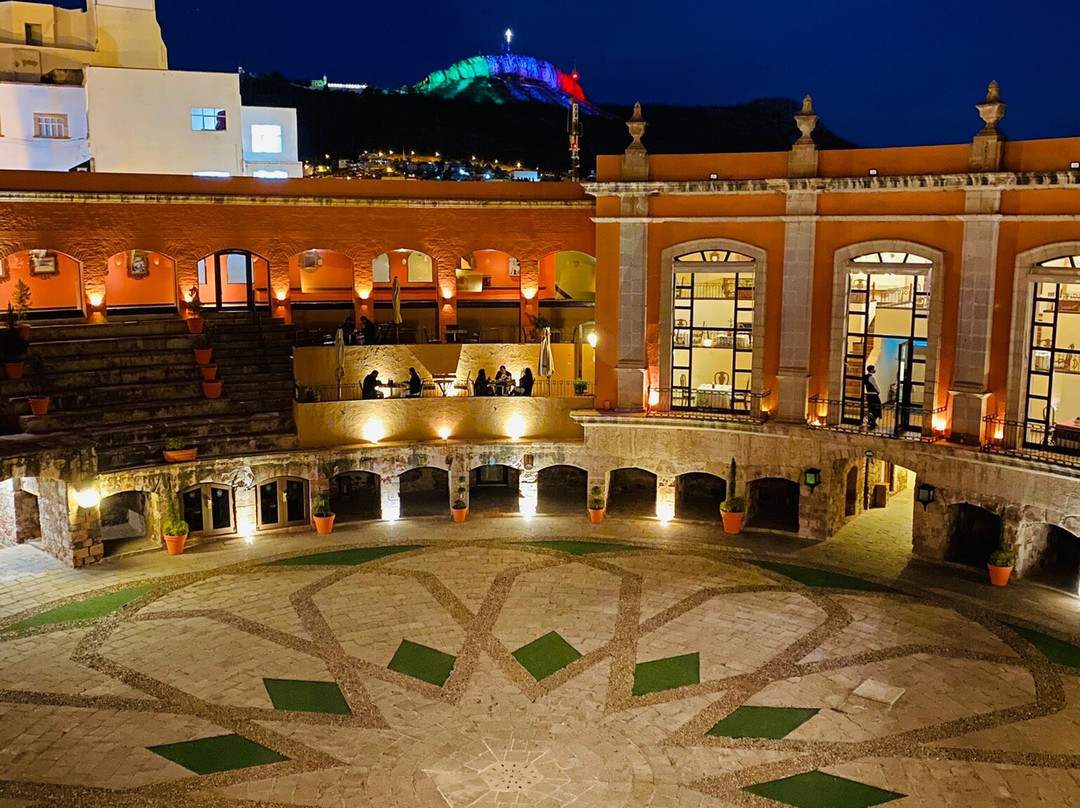 萨卡特卡斯金塔实酒店主图