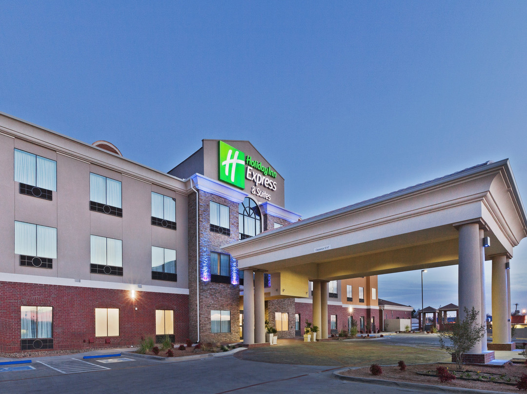 Holiday Inn Express & Suites Brownfield by IHG主图