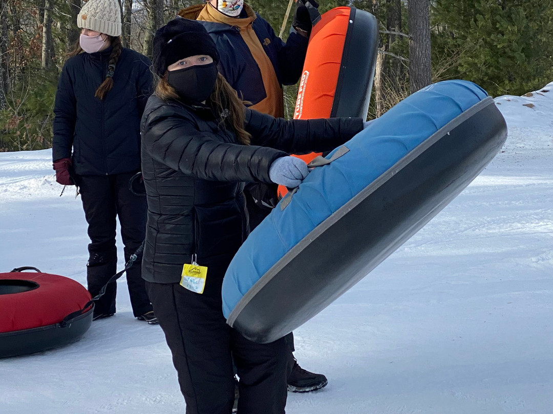 Mt. Holiday Ski Resort景点图片