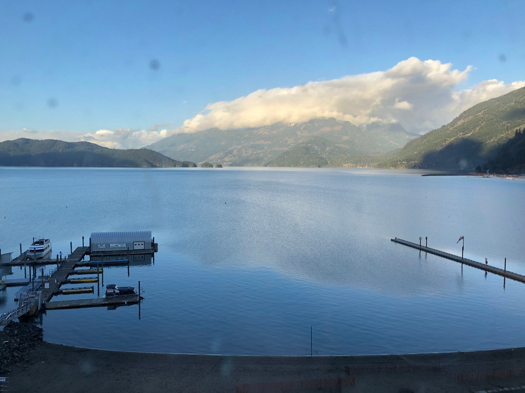 哈里森温泉度假村主图