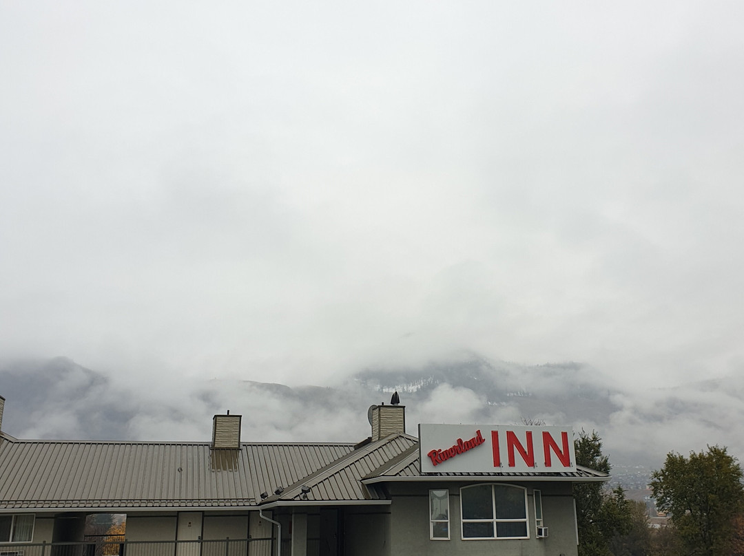 Riverland Inn & Suites主图