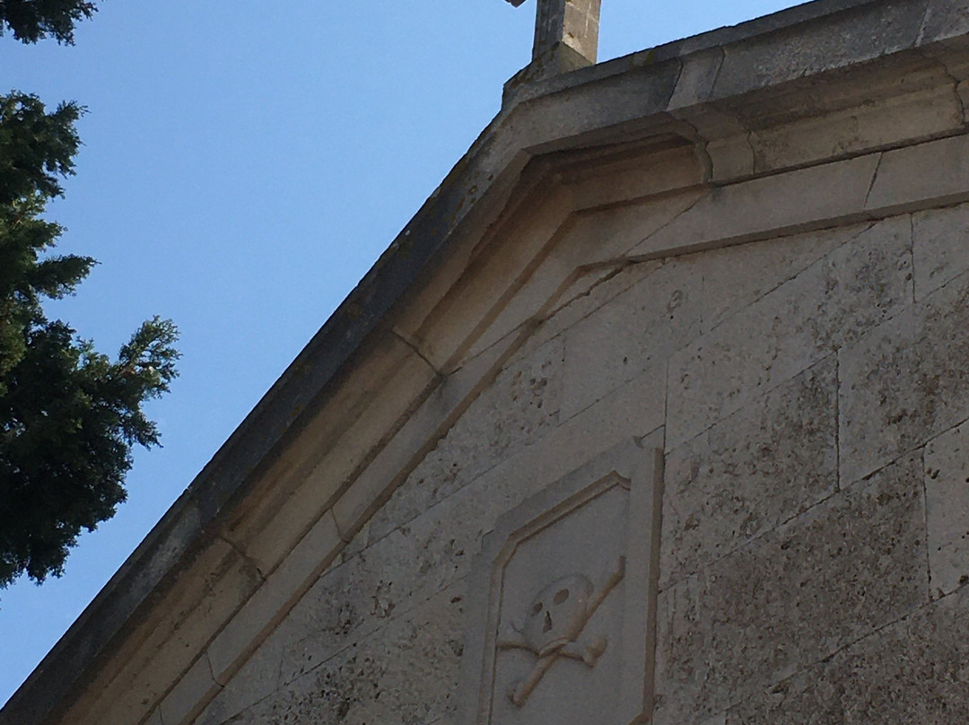 Prirovo Cemetery景点图片