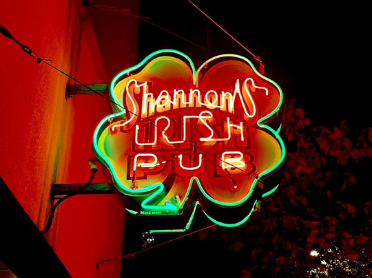 Shannon's Irish Pub and Eatery-温尼伯必去景点