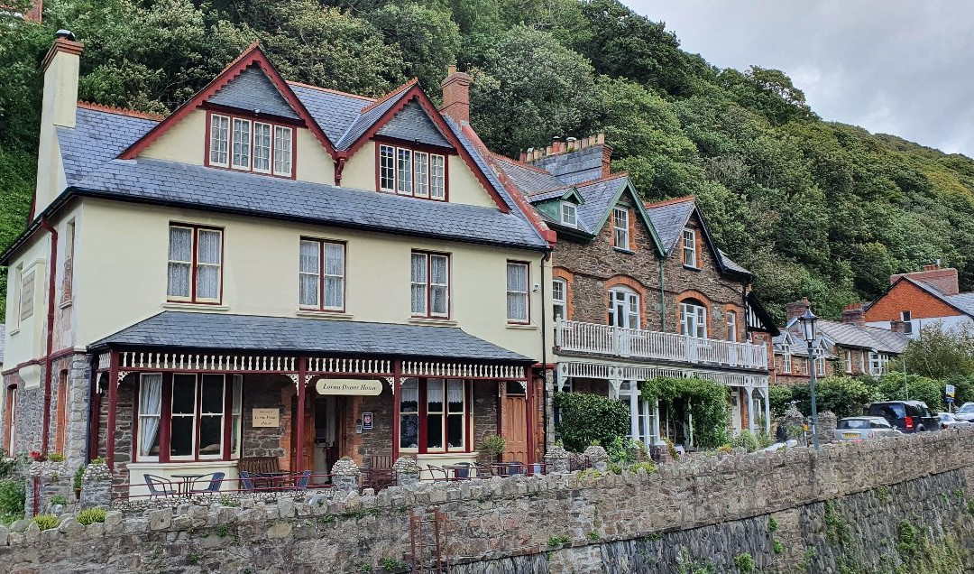 Lorna Doone House主图
