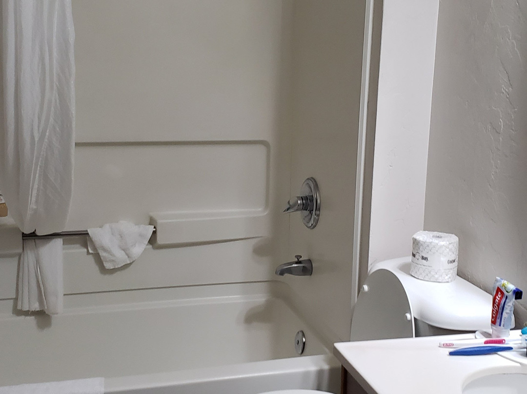 罗斯堡速8酒店主图