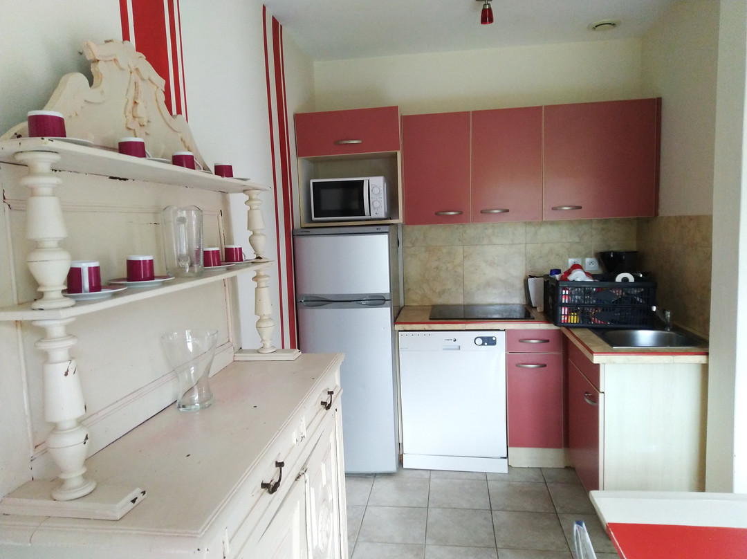 伊杜克丘陵酒店主图