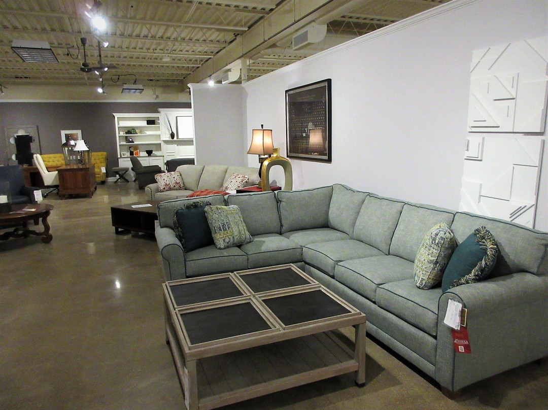 Goods Furniture Store景点图片