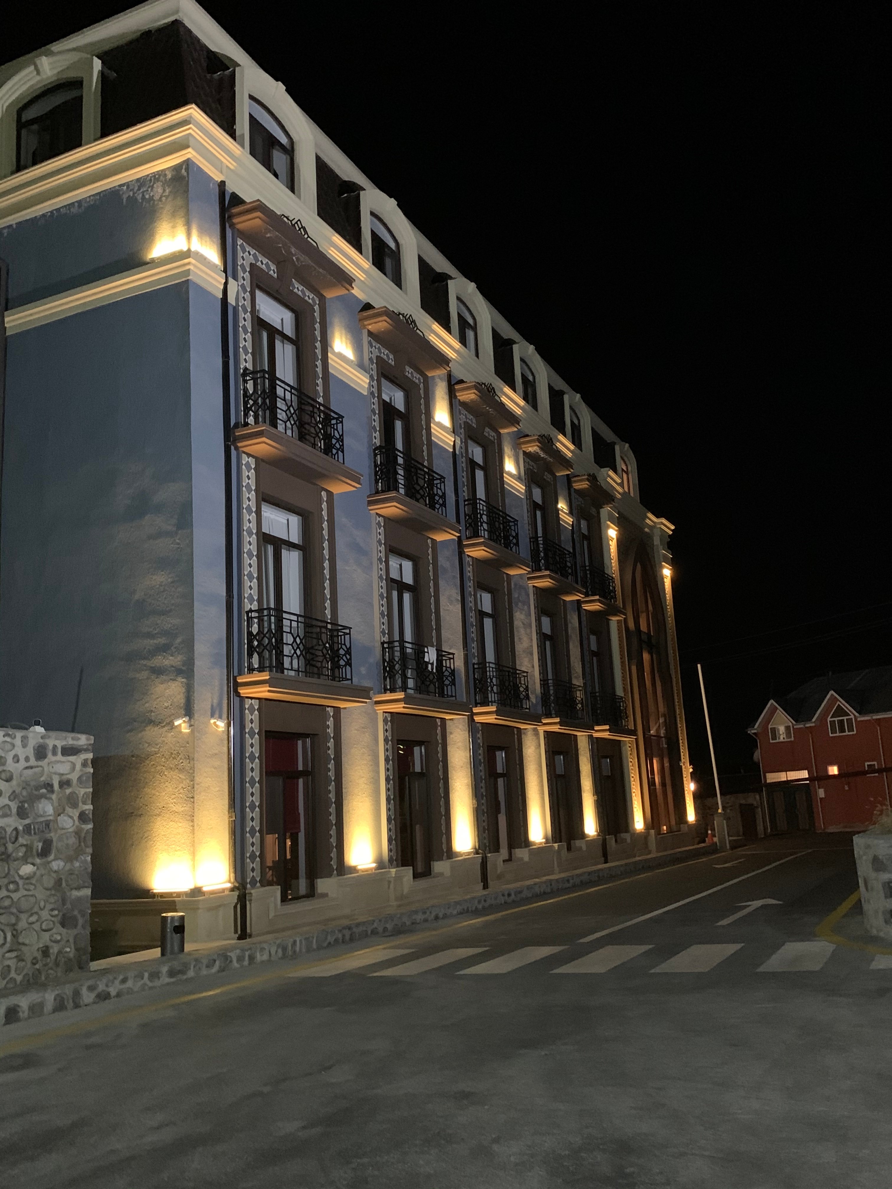 Macara Sheki City Hotel-portrait