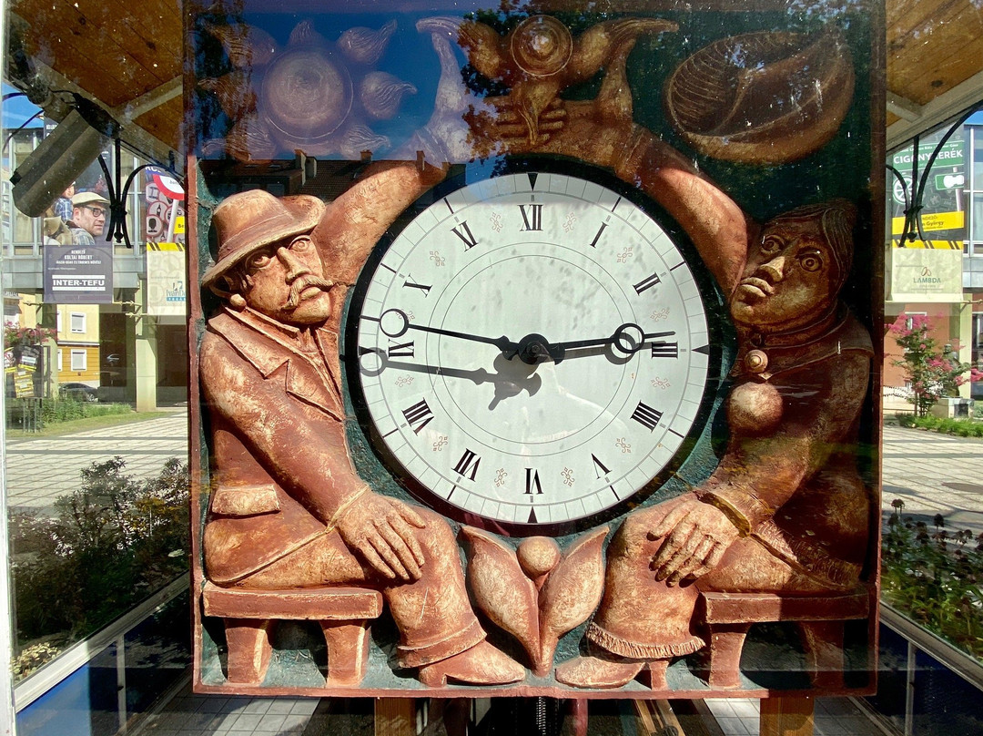 Earth Tower Clock-Foldonjaro toronyora-Zalaegerszeg必去景点