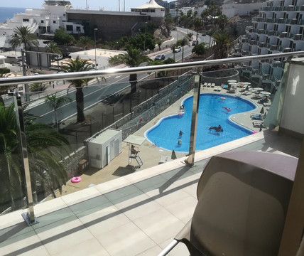 瑞佛利集团酒店主图