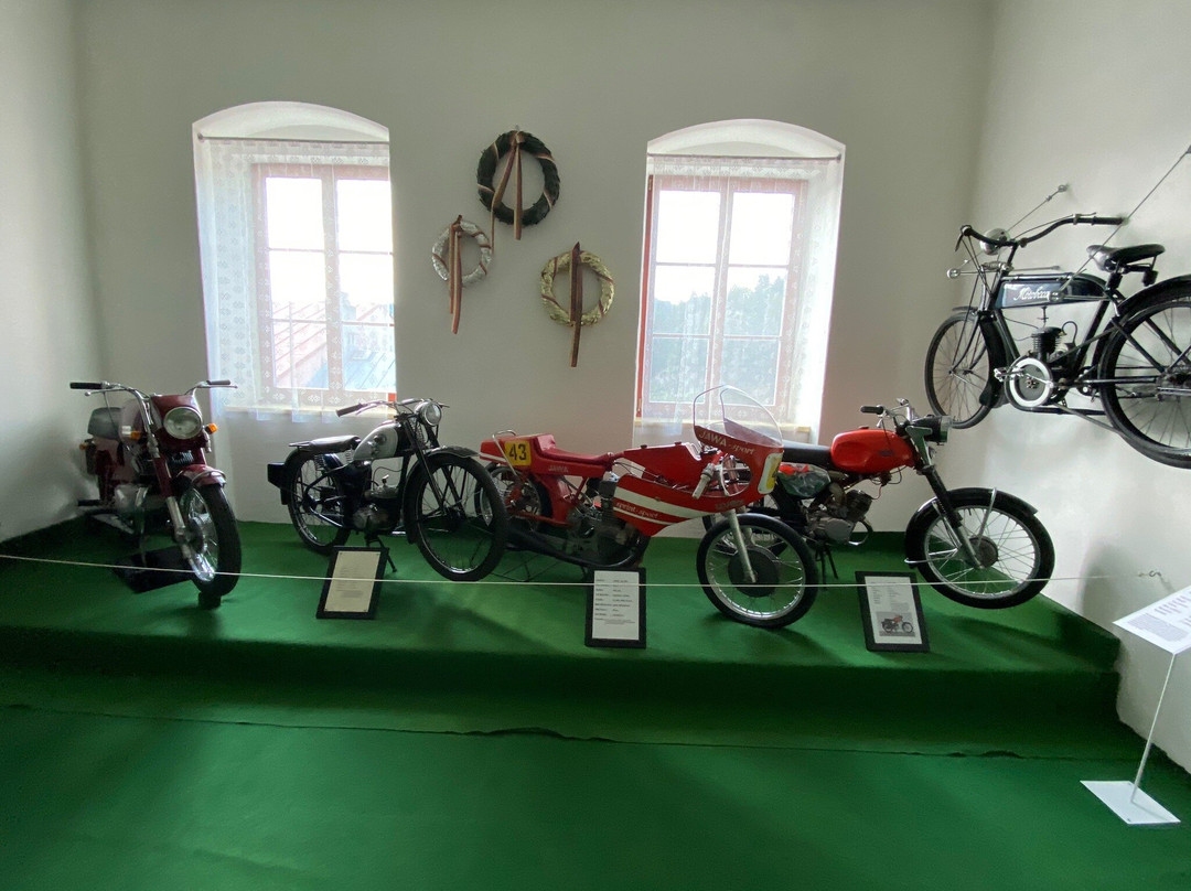 Muzeum historických motocyklů-Becov nad Teplou必去景点