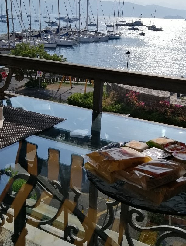 贝维德雷酒店主图