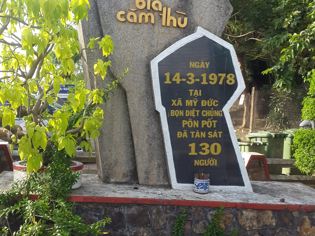 Thanh Van Pagoda (Thach Dong Cave Pagoda)-Ha Tien必去景点