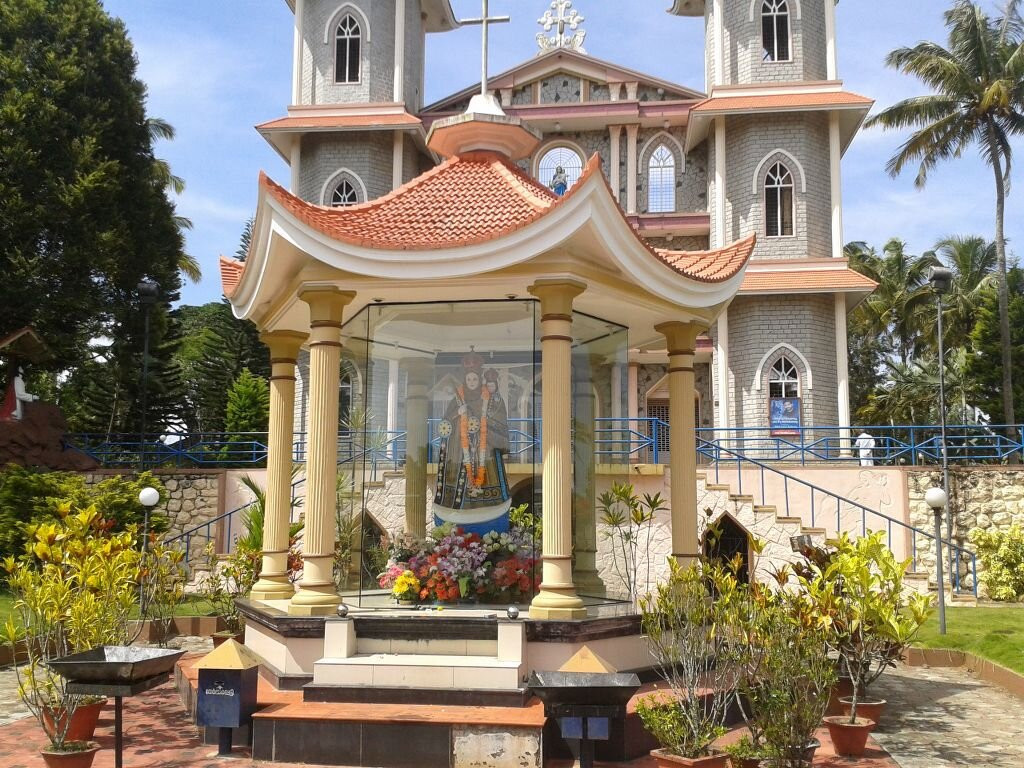 Anchuruli Waterfalls-伊杜基必去景点