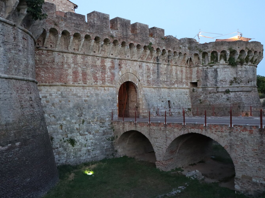 Porta Volterrana-埃尔萨谷口村必去景点