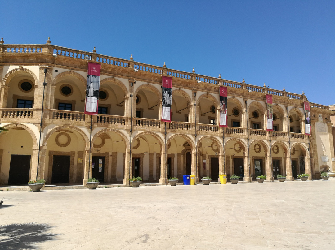 Piazza della Repubblica-马扎拉－德尔瓦洛必去景点
