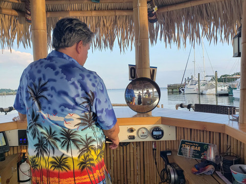 Captain John's Tiki Tours-斯坦福必去景点