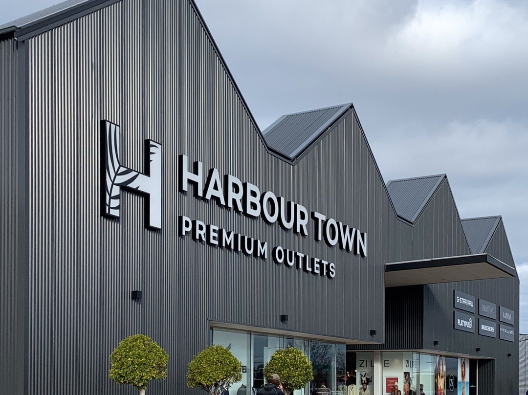 Harbour Town Premium Outlets景点图片