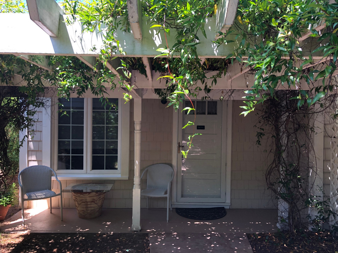 Burke Manor Inn & Pavilion主图