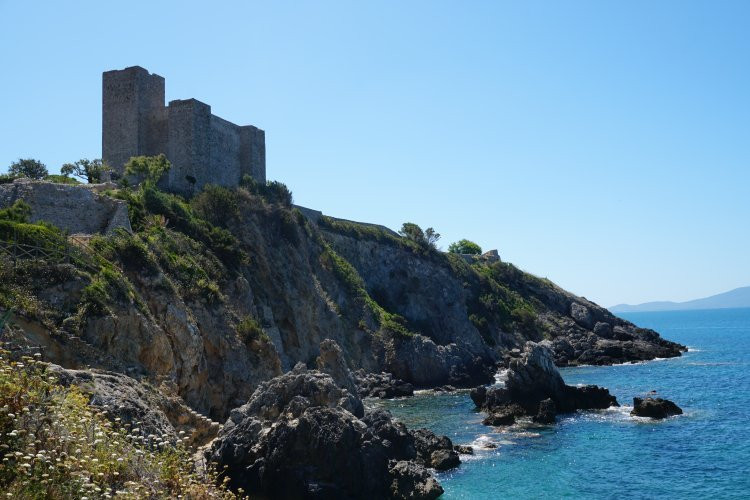 La Rocca Senese-Talamone必去景点