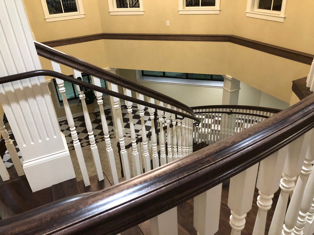 The Mount Vernon Grand Hotel主图