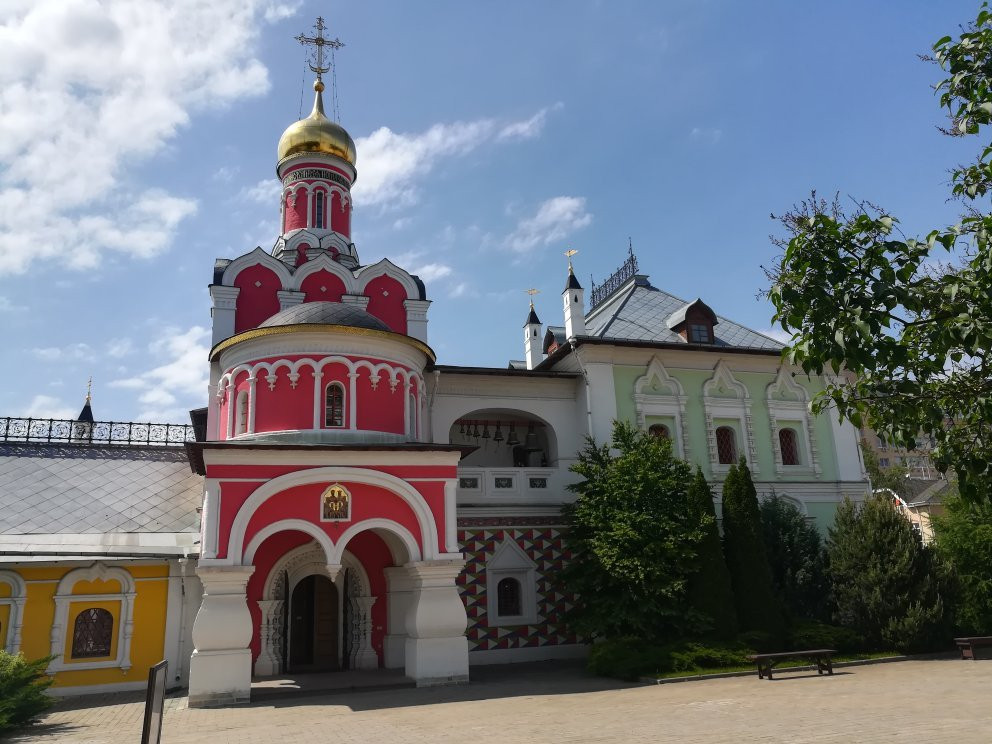 Svyatykh Tsarstvennykh Muchenikov i Starosterptsev Church景点图片