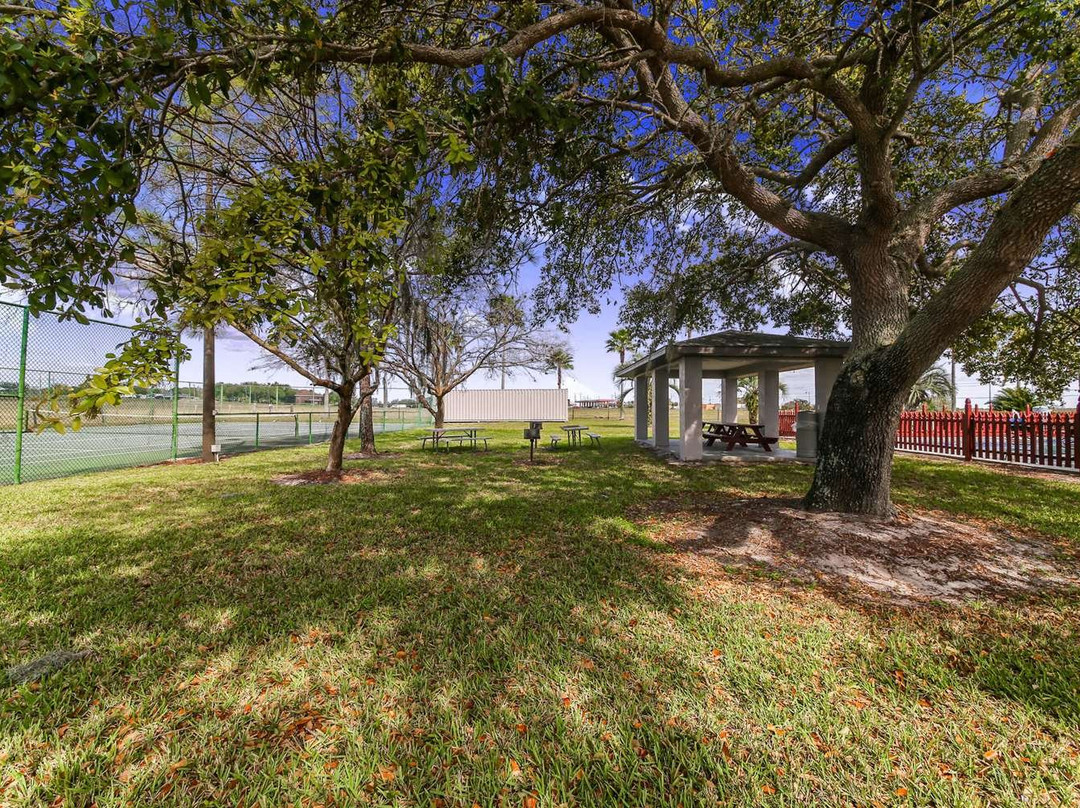 Rodeway Inn & Suites主图