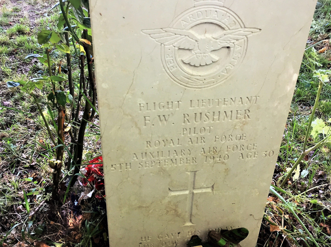Commonwealth War Graves, Staplehurst景点图片