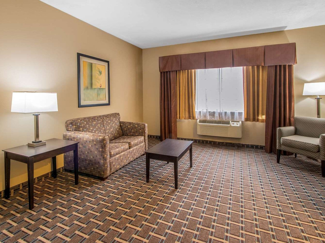 Comfort Suites主图