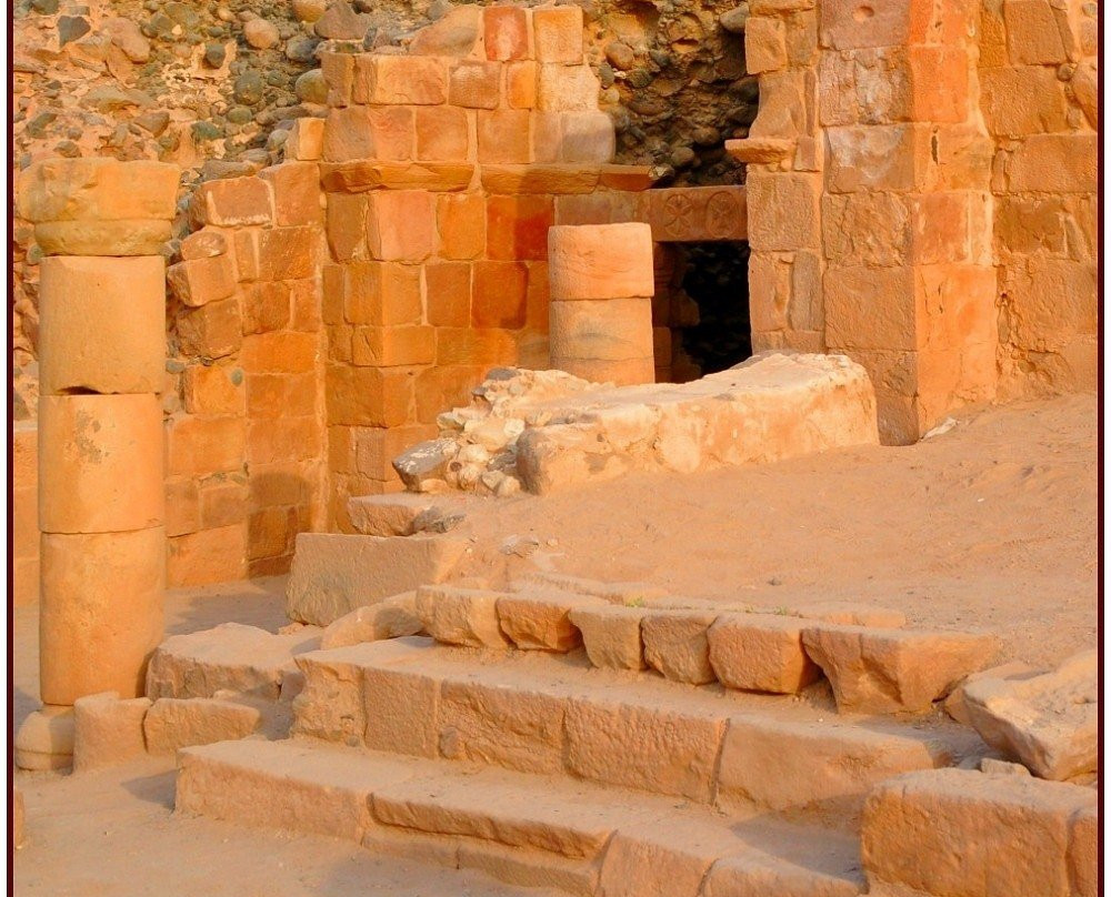 Lot's Cave-Safi必去景点