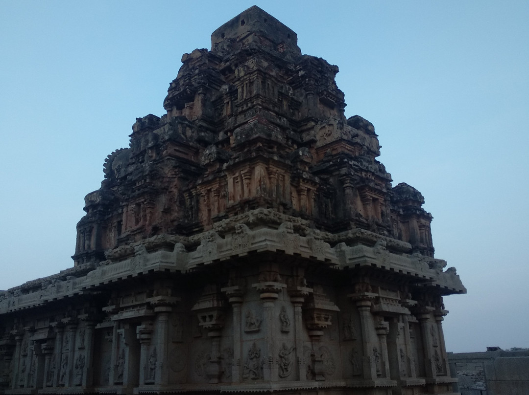 Hazara Rama Temple景点图片