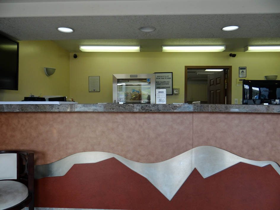 德母黑勒旅程住宿酒店主图