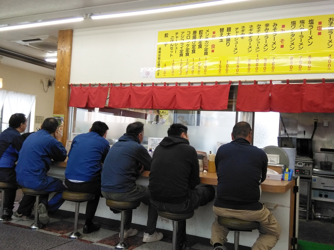 背脂醤油ラーメン まる星 開成店