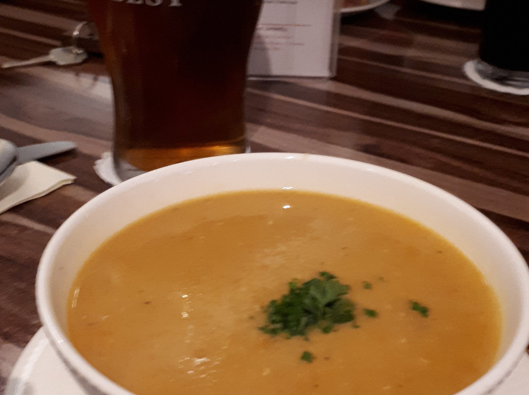 Abbotsford Hotel主图