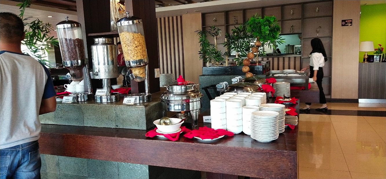 Sutan Raja Hotel Kotamobagu-官方