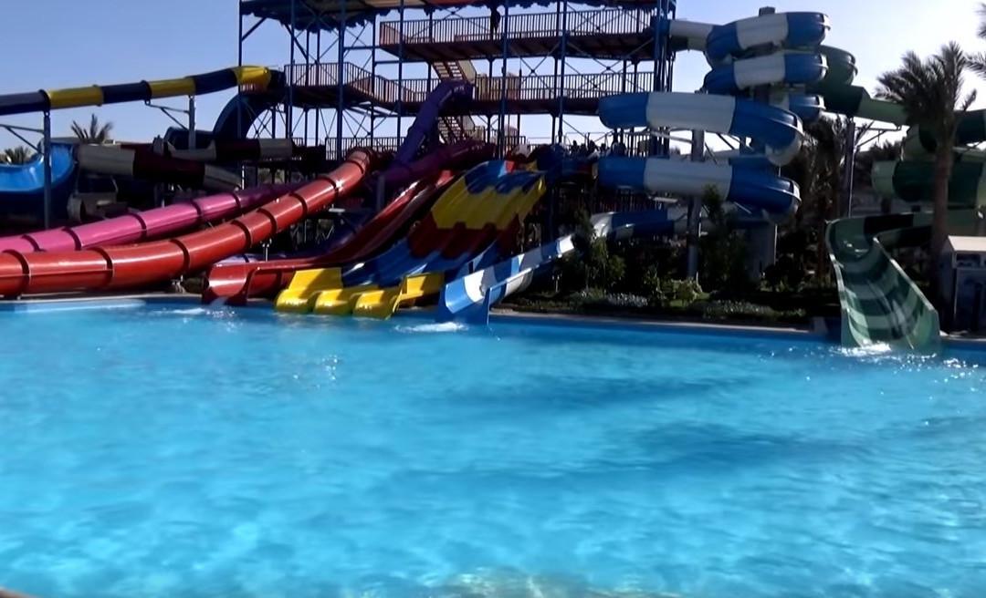 节庆花园度假酒店主图