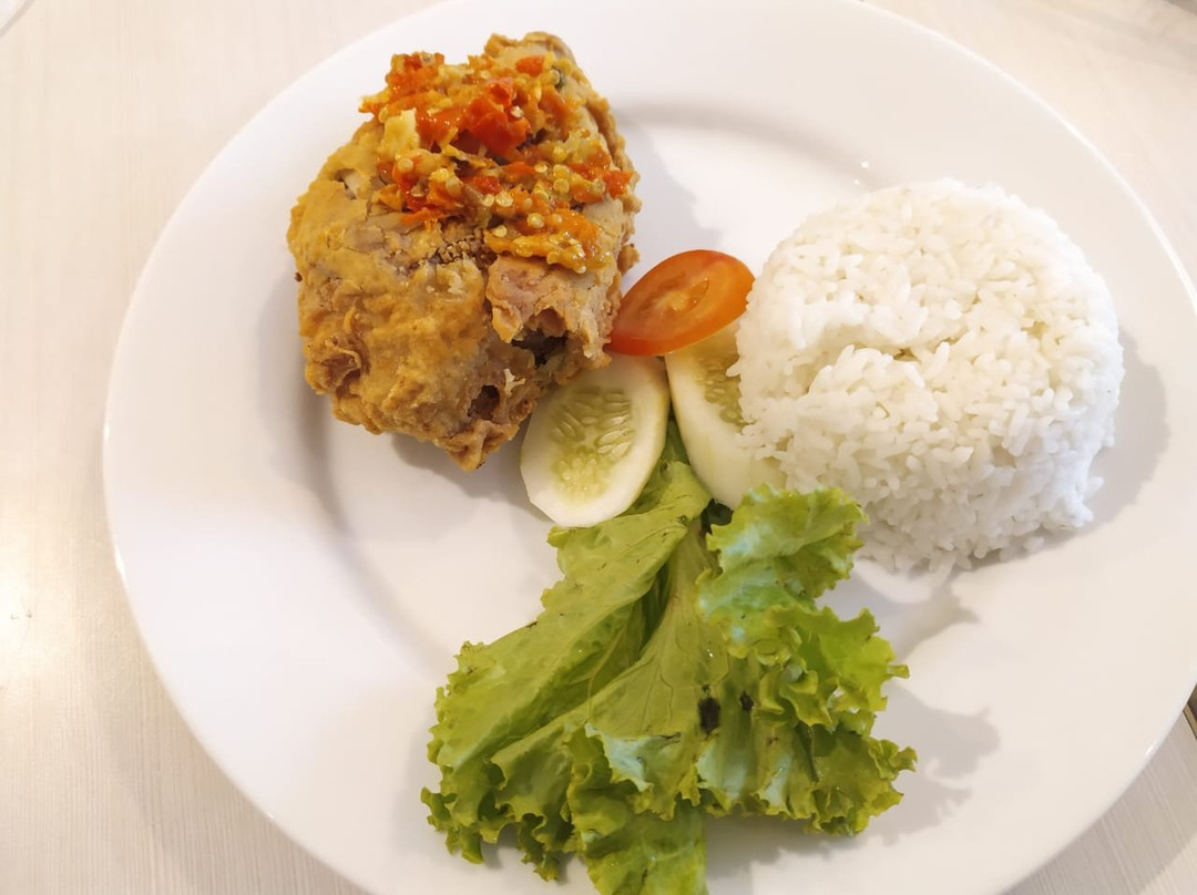 Huk Garden Family Resto