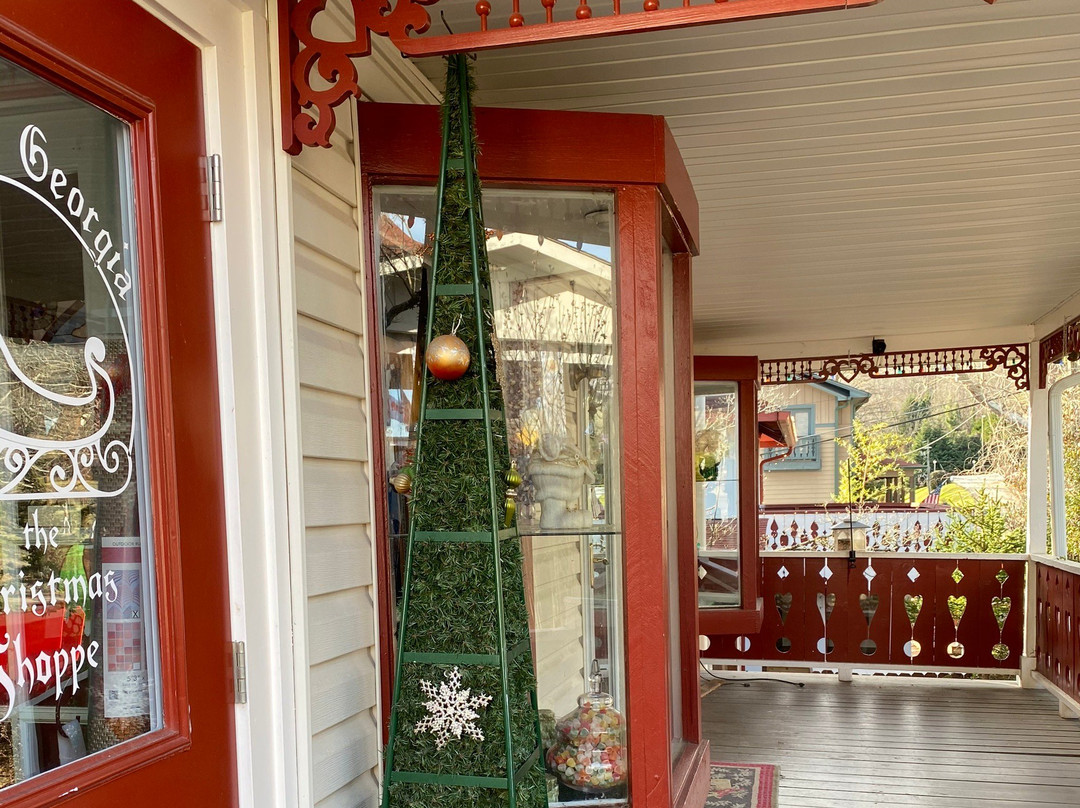 The Christmas Shoppe-海伦必去景点