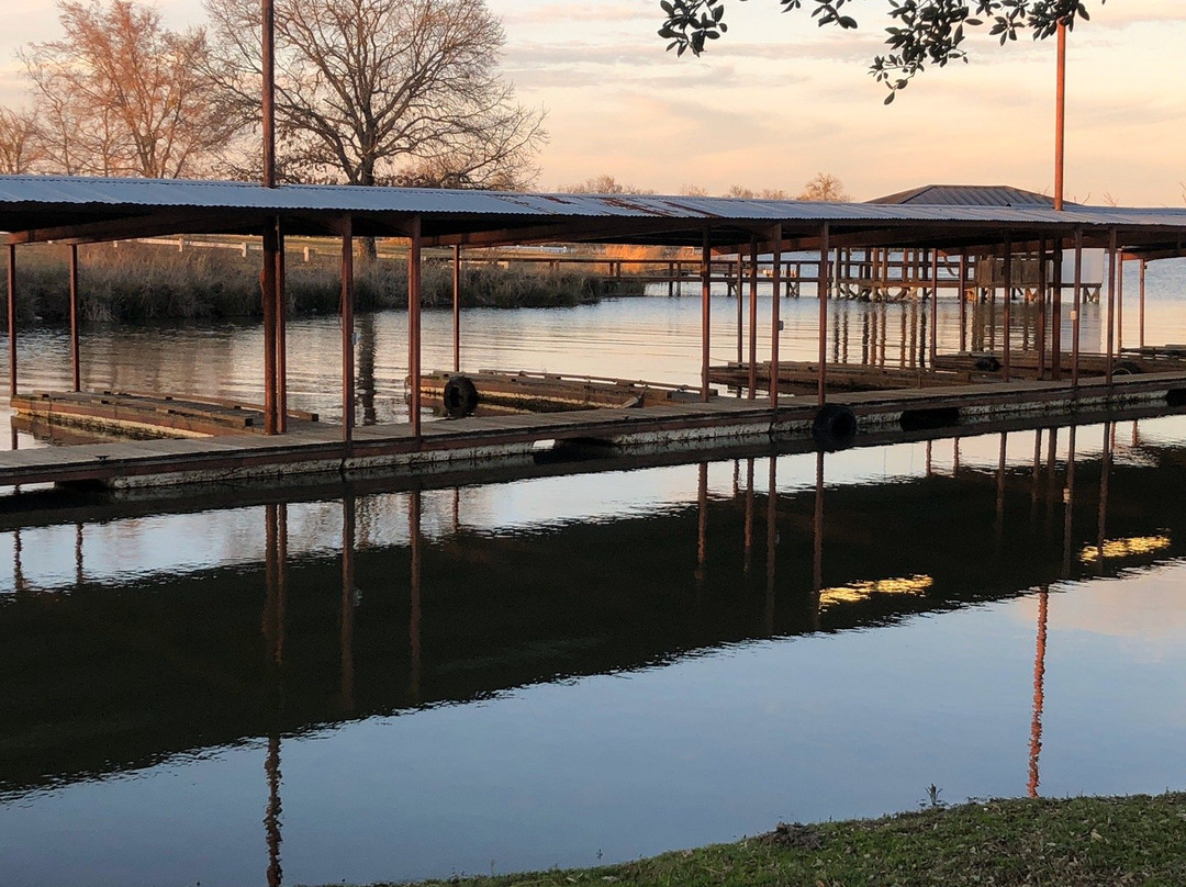 Lake Fork Marina & Motel主图